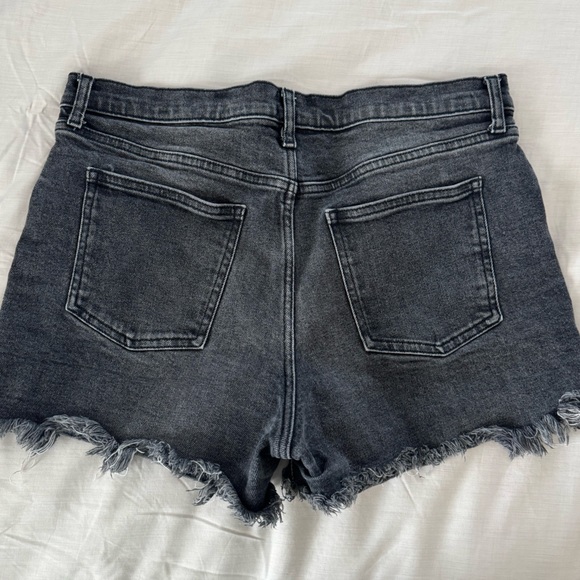GAP Washed Black Distressed Cutoff Denim Shorts - Picture 2 of 5